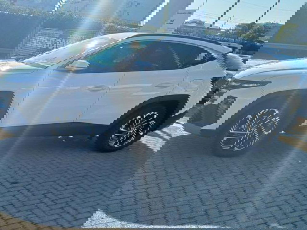 Hyundai Tucson nuova a Savona (3)
