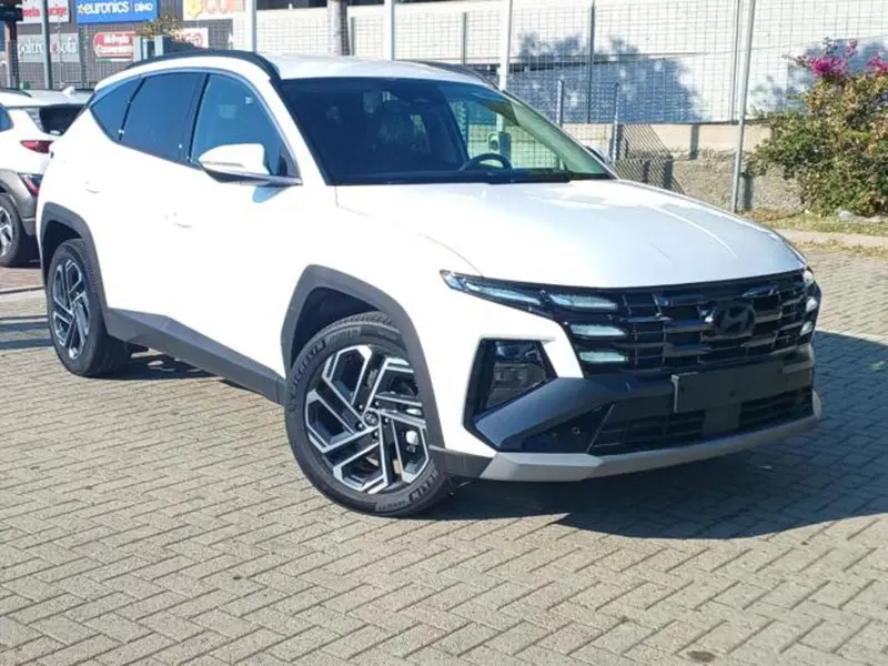 Hyundai Tucson nuova a Savona (6)