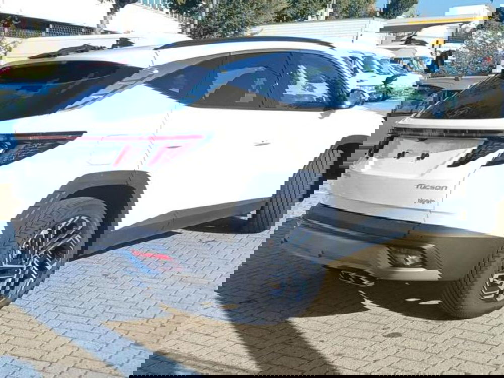 Hyundai Tucson nuova a Savona (9)