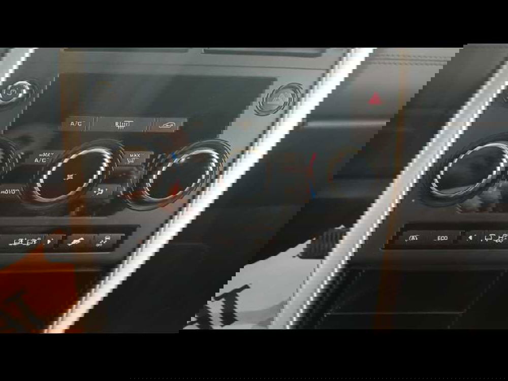 Land Rover Discovery Sport usata a Lecce (15)