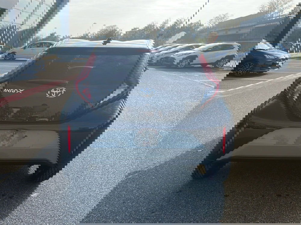 Toyota Aygo X nuova a Piacenza (4)