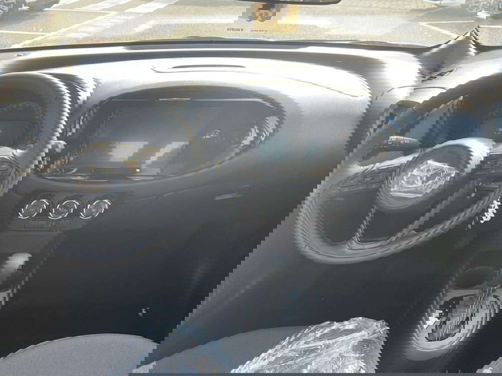 Toyota Aygo X nuova a Piacenza (12)
