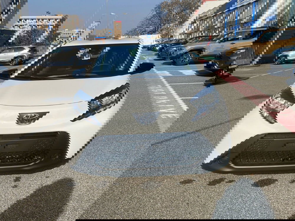 Toyota Aygo X nuova a Piacenza (3)