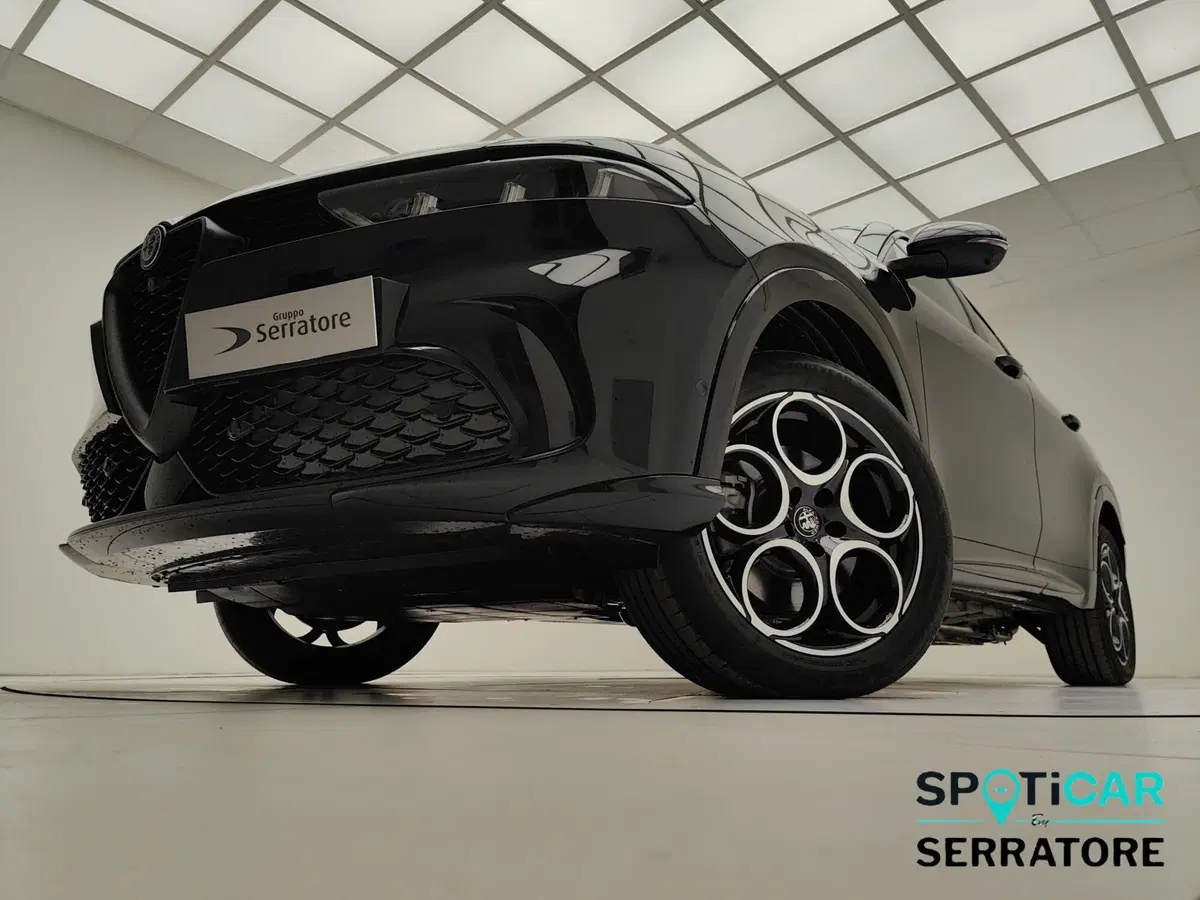 Alfa Romeo Tonale nuova a Como (14)