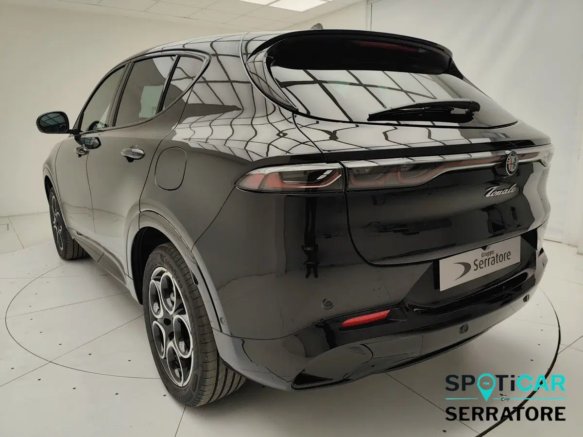 Alfa Romeo Tonale nuova a Como (4)