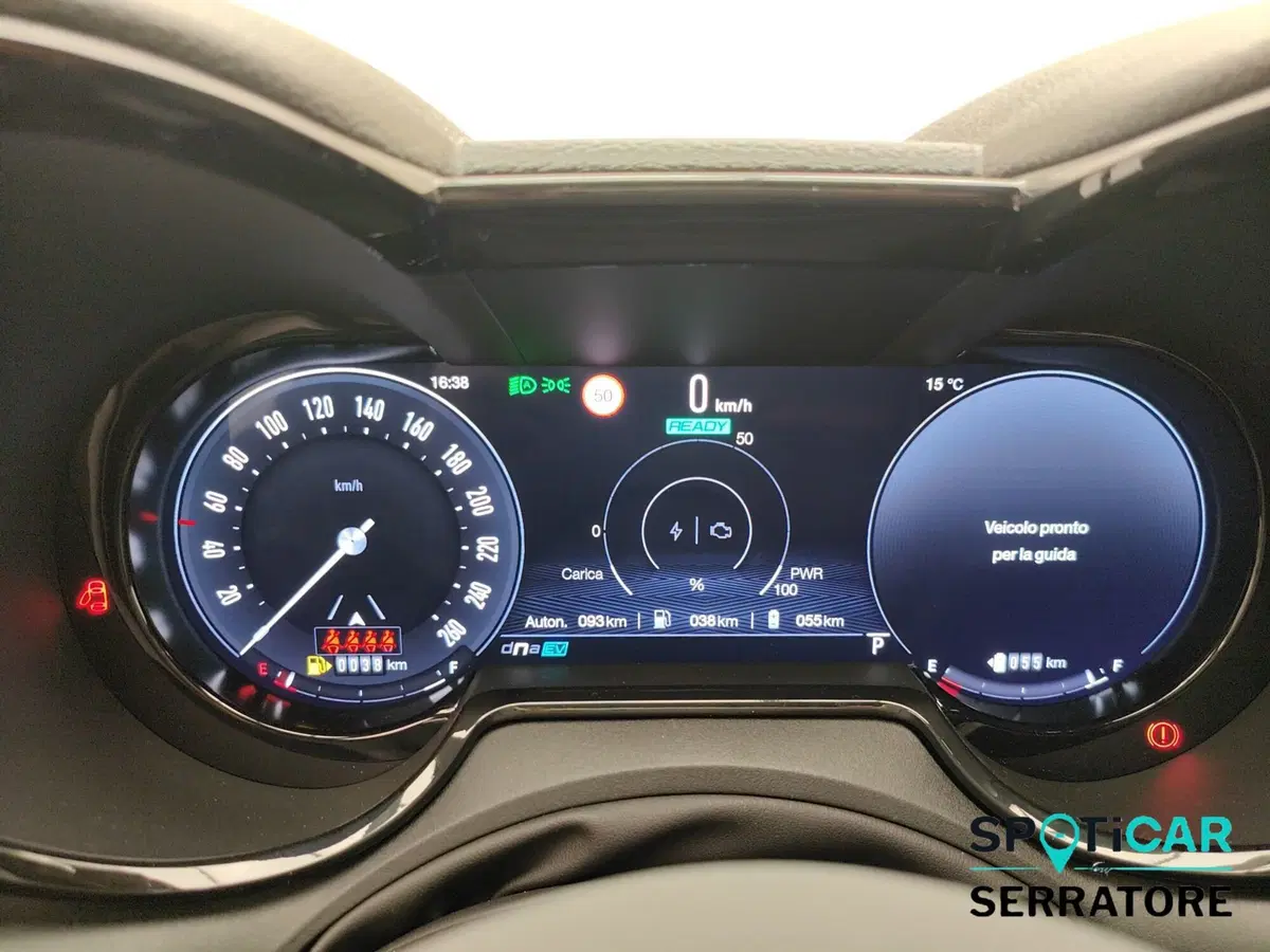 Alfa Romeo Tonale nuova a Como (8)