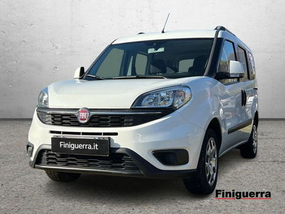 Fiat Dobl&ograve; 1.4 16V Lounge del 2015 usata a Talamona
