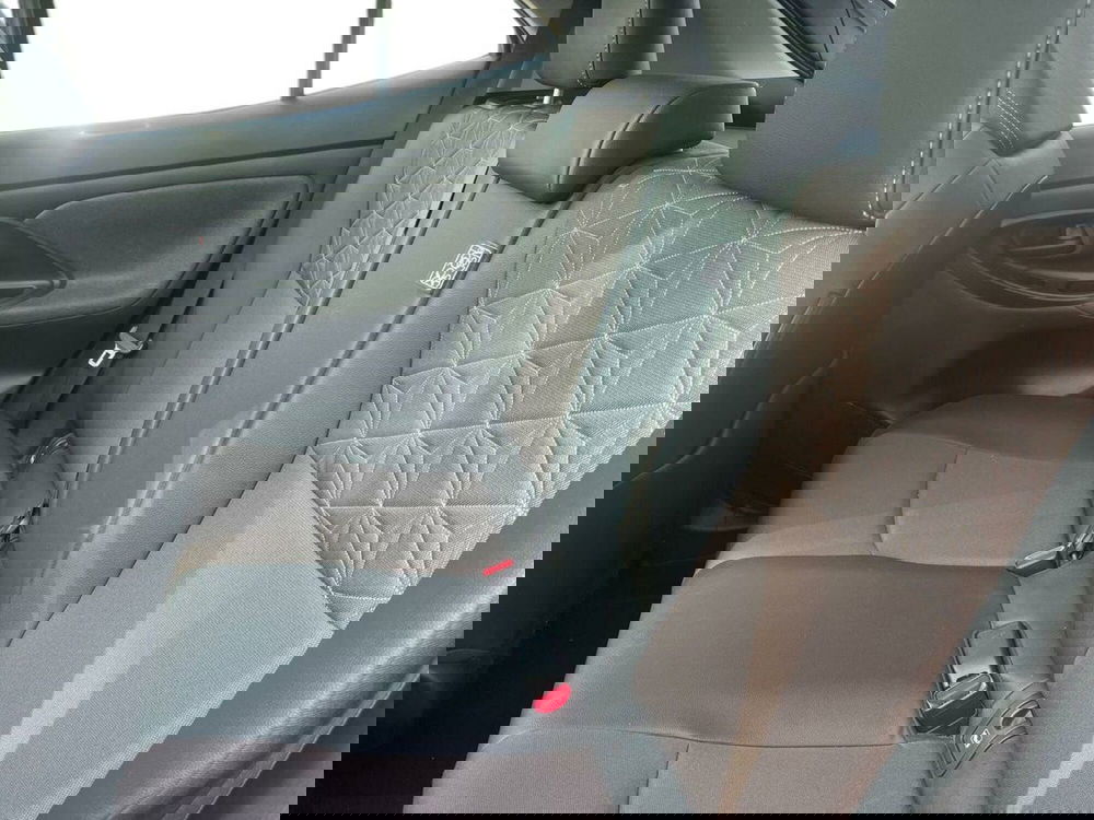 Toyota Yaris Cross usata a Lecco (11)