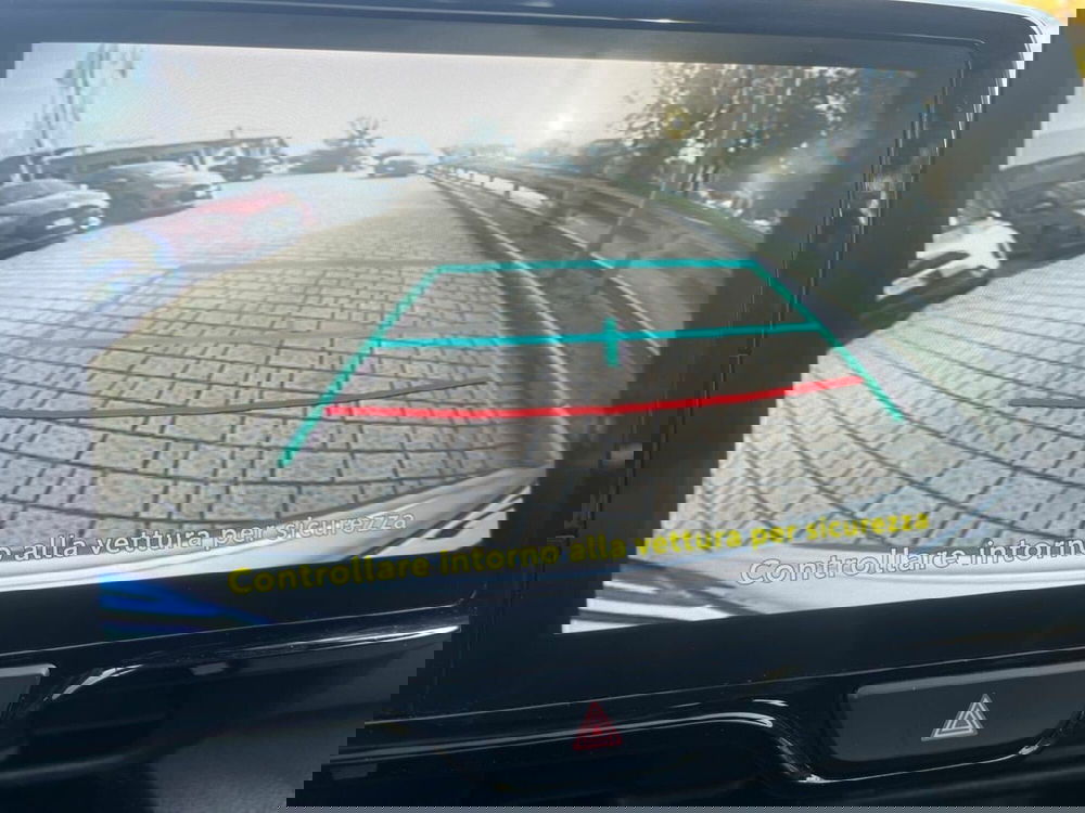 Toyota Yaris Cross usata a Lecco (15)