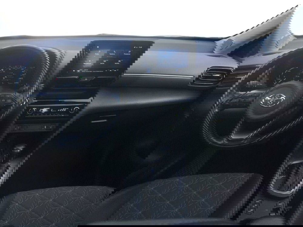 Toyota Yaris Cross usata a Lecco (8)