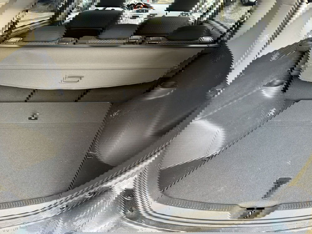 Toyota Verso usata a Como (11)