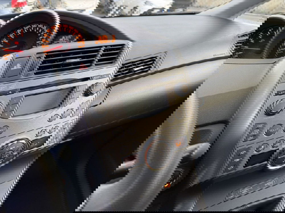 Toyota Verso usata a Como (15)