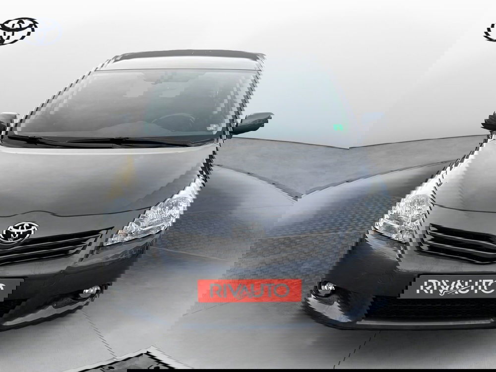 Toyota Verso usata a Como (5)