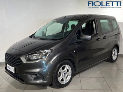 Ford Tourneo Courier 1.5 TDCI 100 CV Plus del 2021 usata a Brescia
