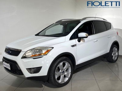 Ford Kuga 2.0 TDCi 136 CV 4WD Titanium DPF del 2009 usata a Concesio