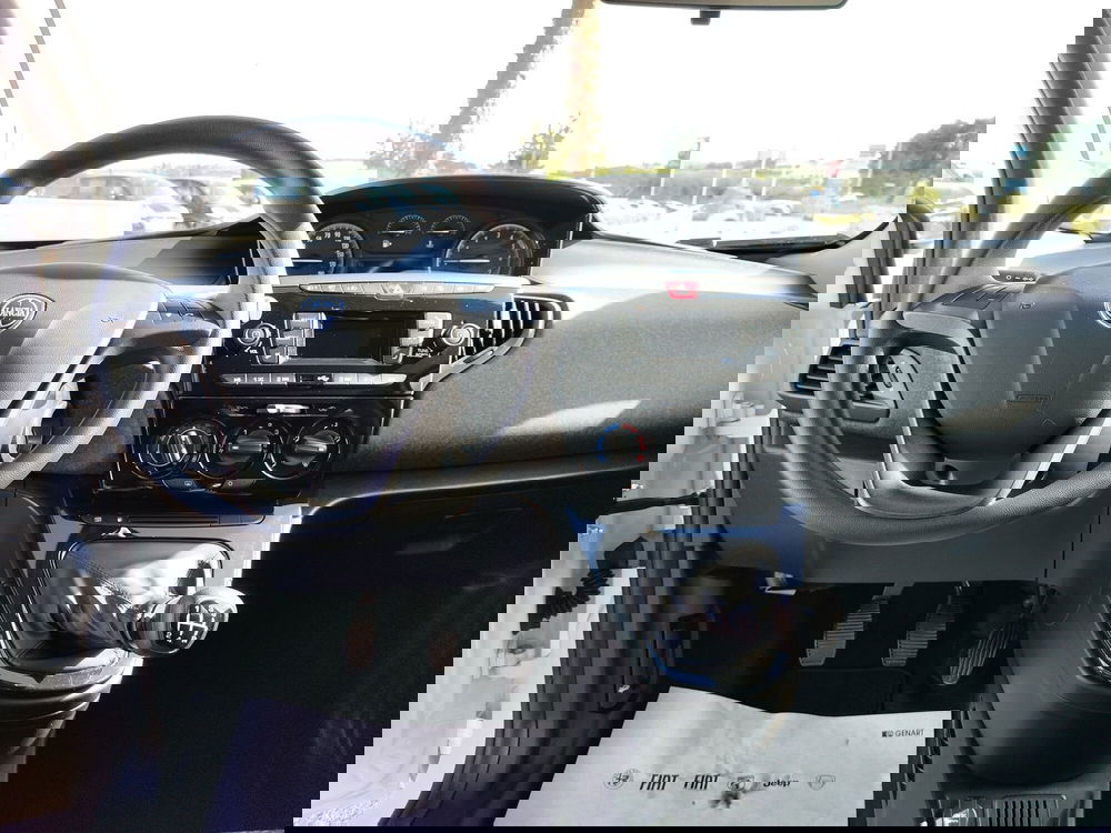 Lancia Ypsilon usata a Matera (16)