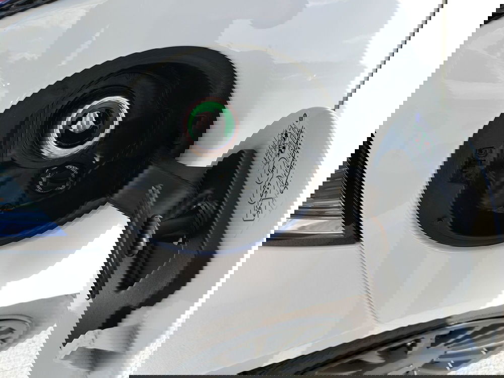 Lancia Ypsilon usata a Matera (19)