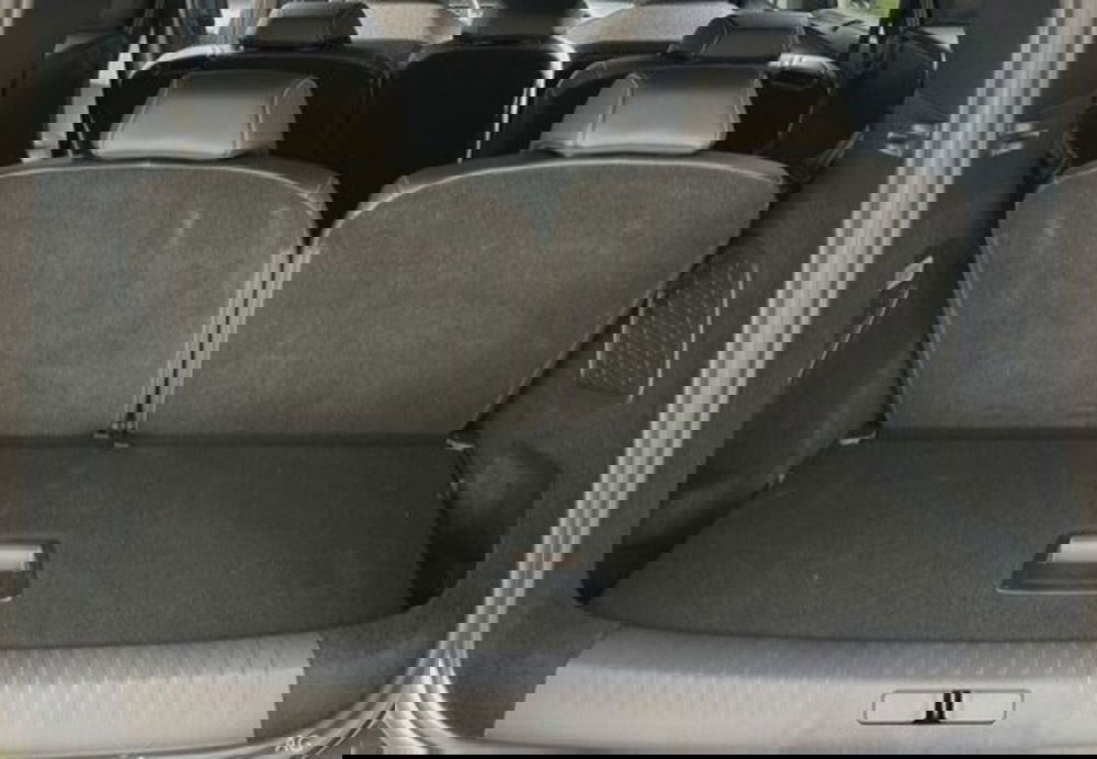 Peugeot 5008 nuova a Caserta (8)