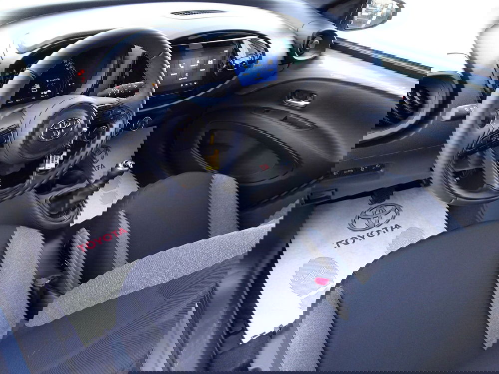 Toyota Aygo X nuova a Treviso (8)