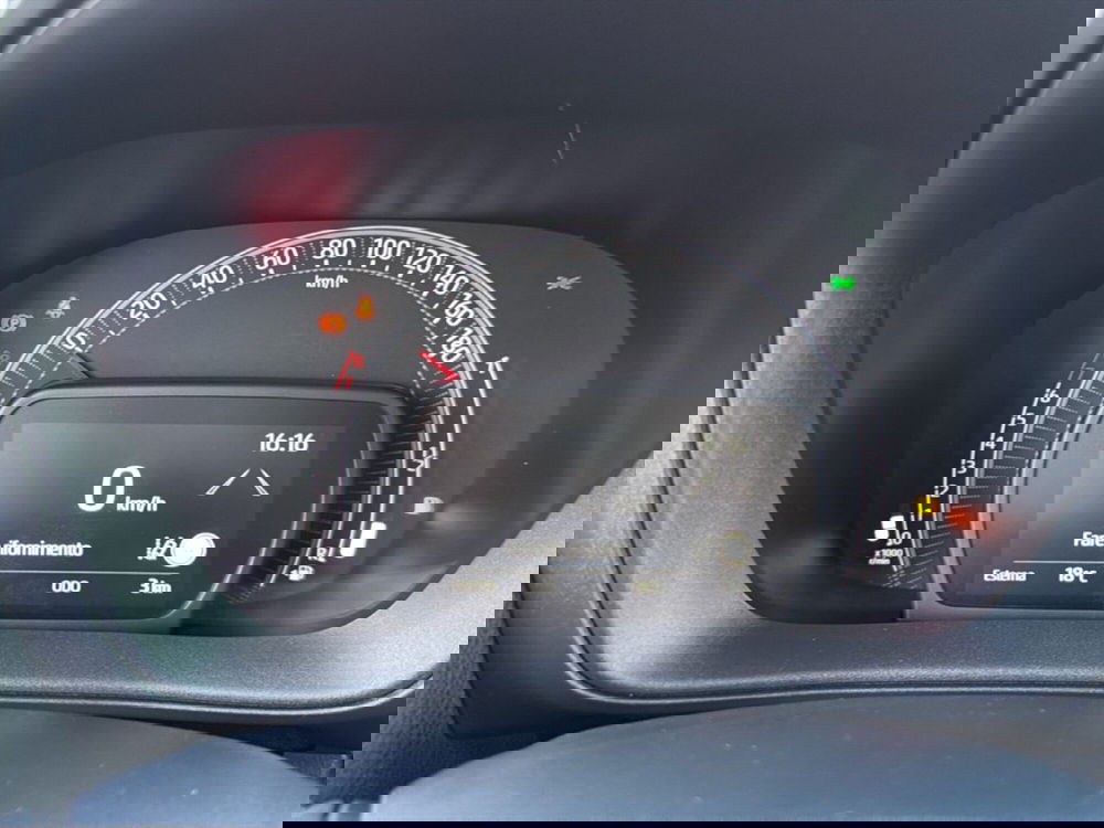 Toyota Aygo X nuova a Siracusa (12)