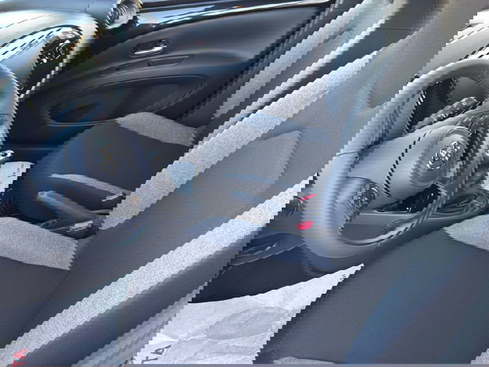 Toyota Aygo X nuova a Siracusa (9)