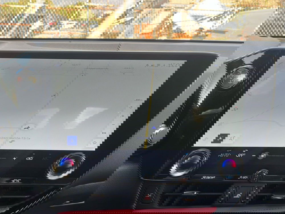 Lexus NX usata a Ragusa (12)