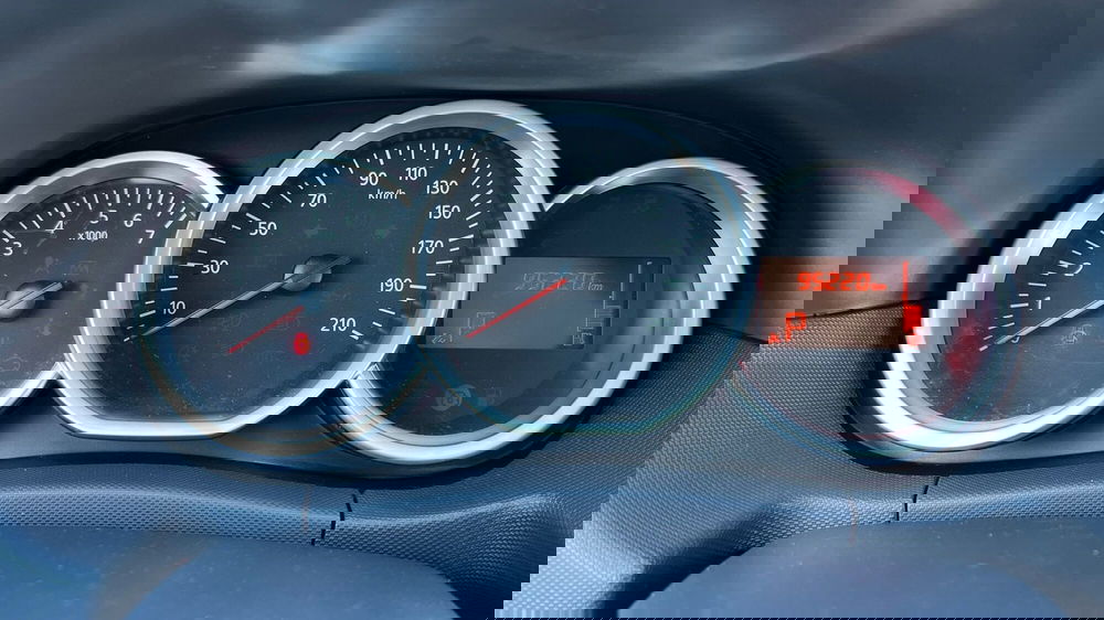 Dacia Duster usata a Viterbo (8)