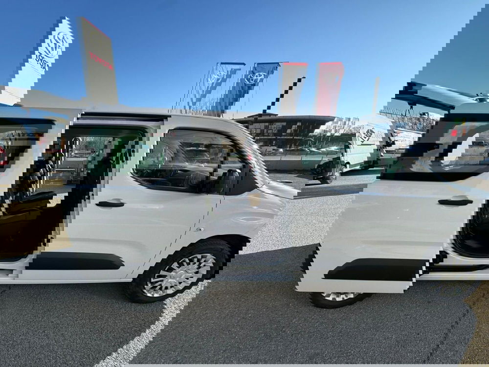 Toyota Proace City Verso nuova a Bologna (15)