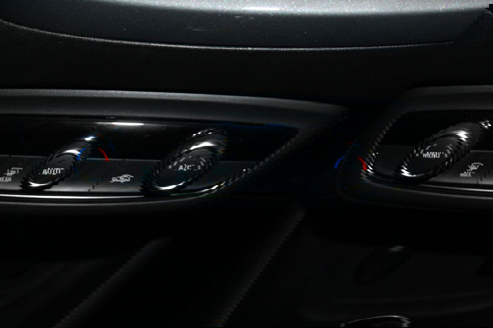 Opel Crossland usata a Cremona (13)