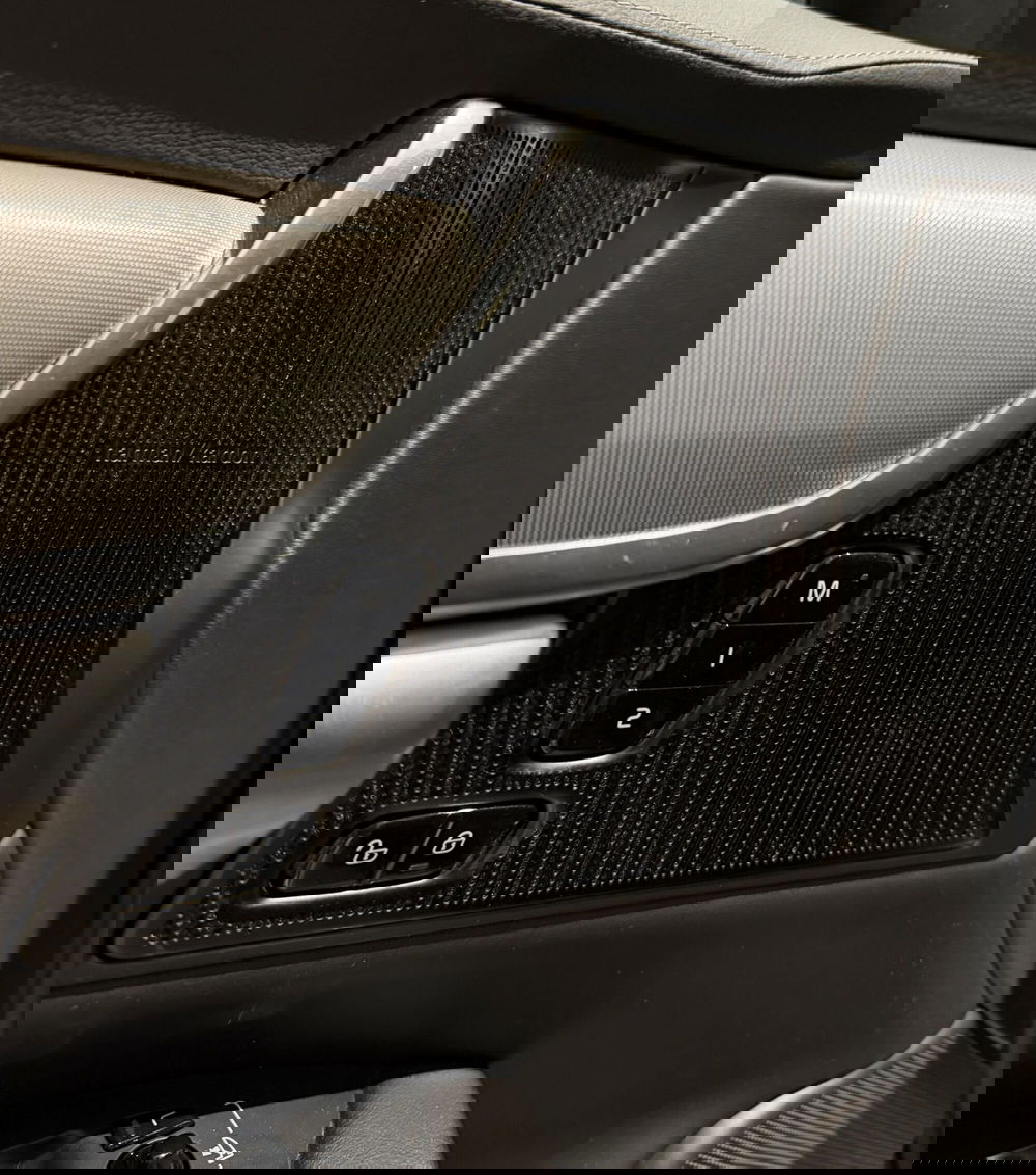 Volvo V90 Cross Country usata a Parma (9)