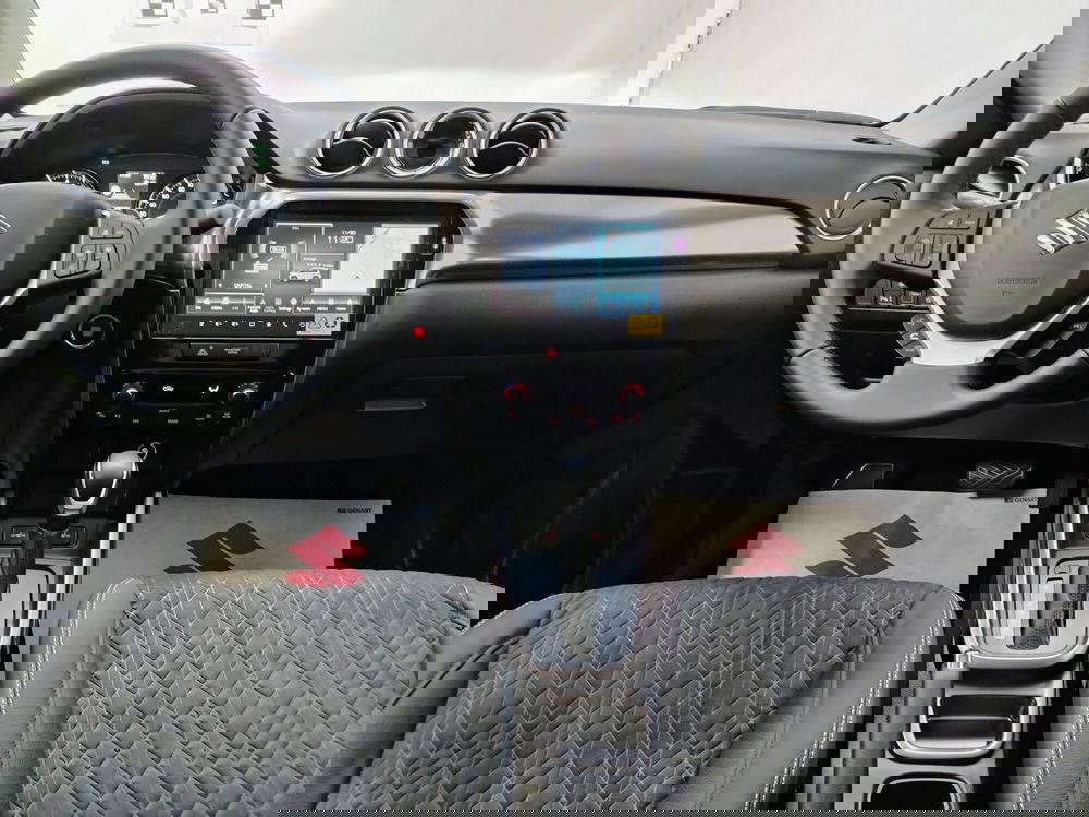 Suzuki Vitara nuova a Rovigo (8)