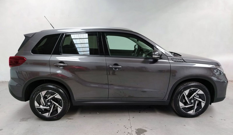 Suzuki Vitara nuova a Rovigo (11)