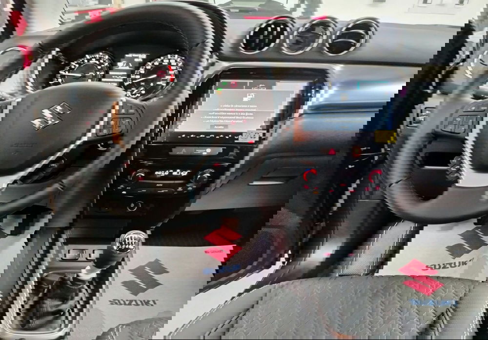 Suzuki Vitara nuova a Rovigo (6)