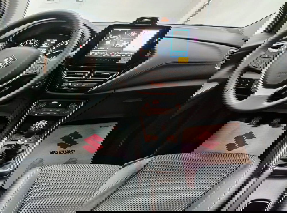 Suzuki S-Cross nuova a Rovigo (8)