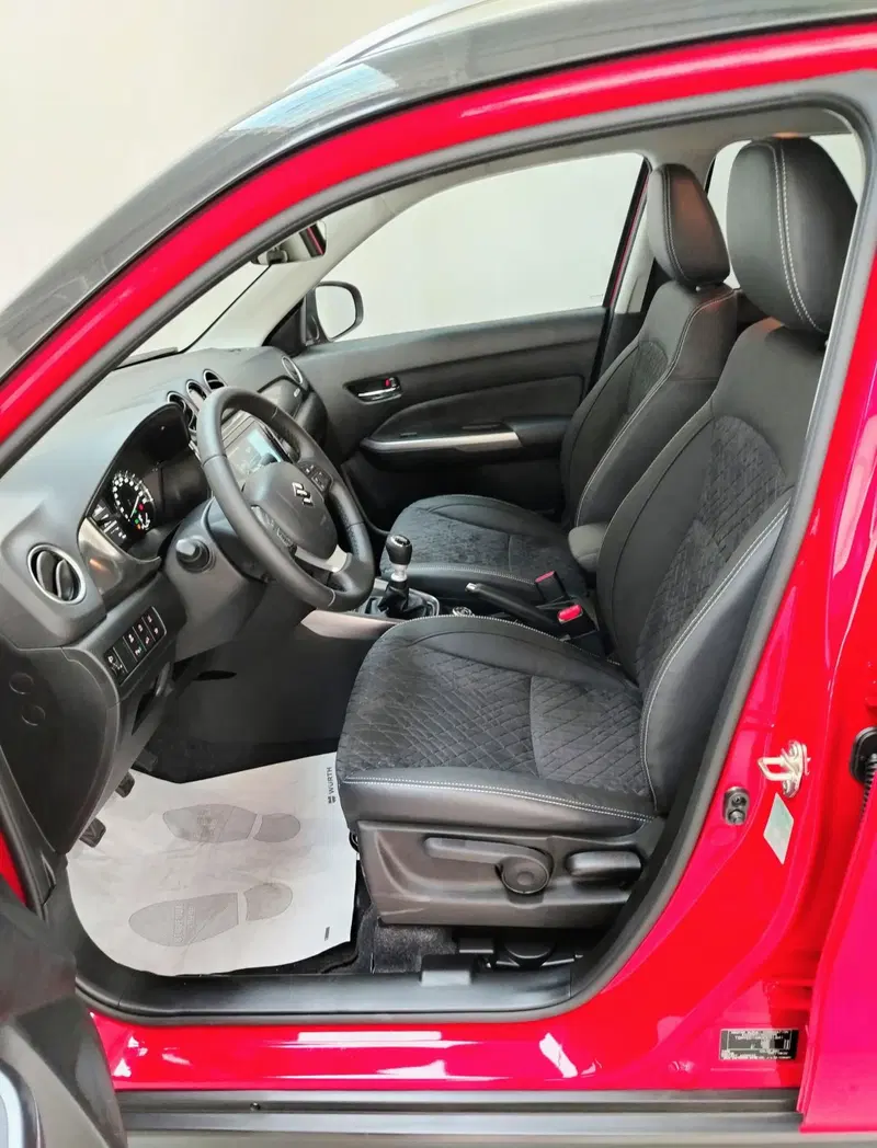 Suzuki Vitara nuova a Rovigo (6)