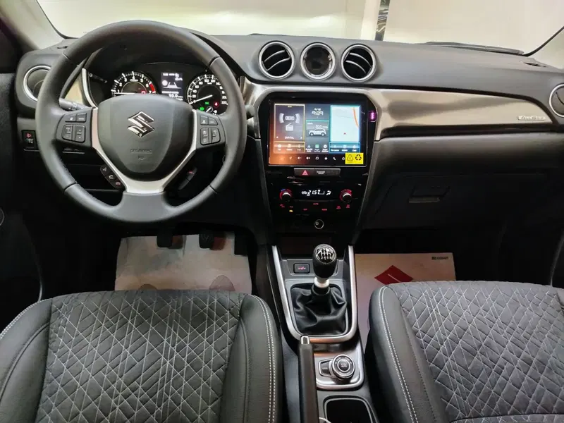 Suzuki Vitara nuova a Rovigo (8)