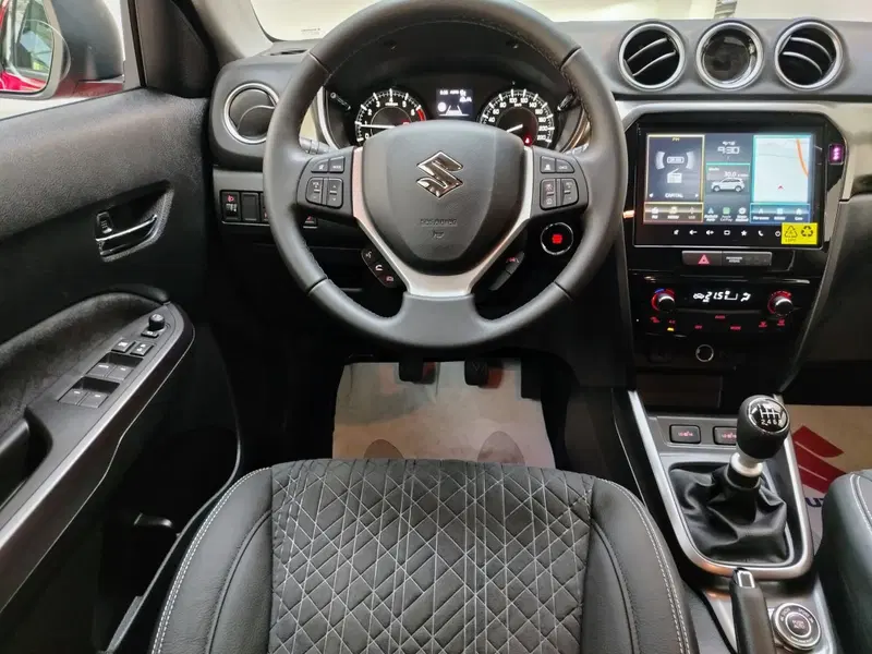 Suzuki Vitara nuova a Rovigo (9)