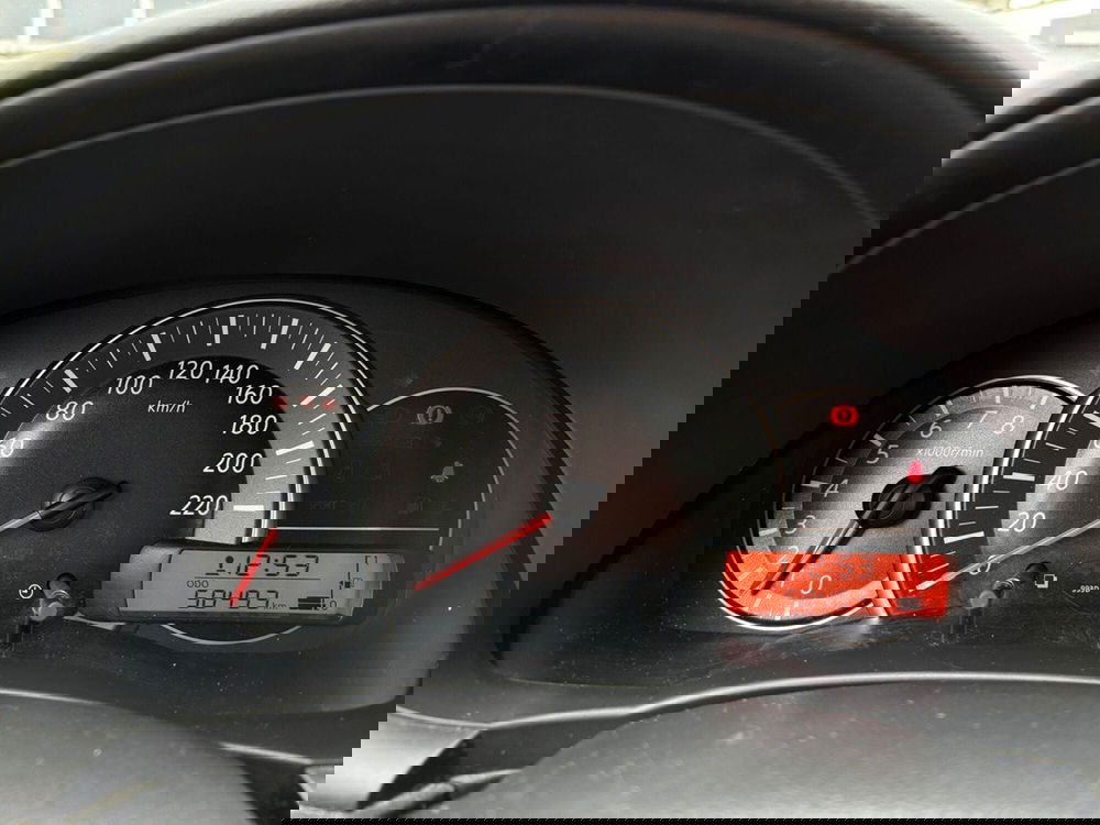 Nissan Micra usata a Vercelli (12)