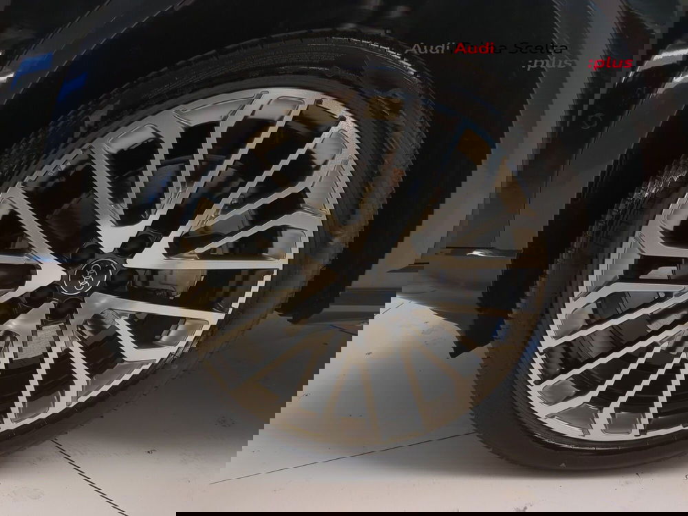 Audi Q5 Sportback nuova a Avellino (11)