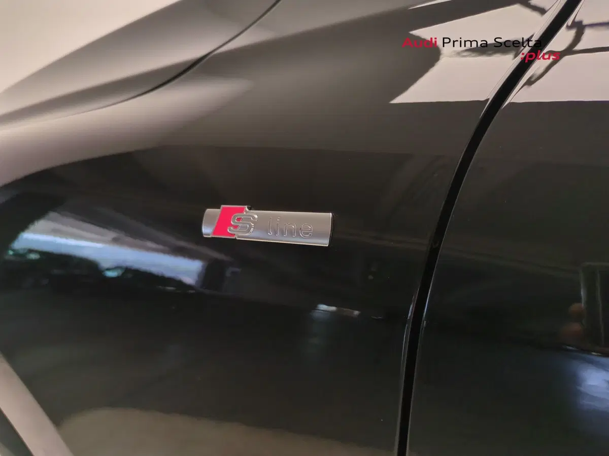 Audi Q5 Sportback nuova a Avellino (12)