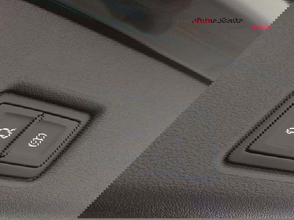 Audi Q5 Sportback nuova a Avellino (16)