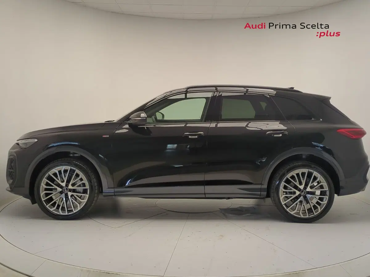 Audi Q5 Sportback nuova a Avellino (4)