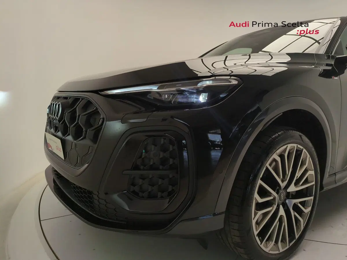Audi Q5 Sportback nuova a Avellino (9)
