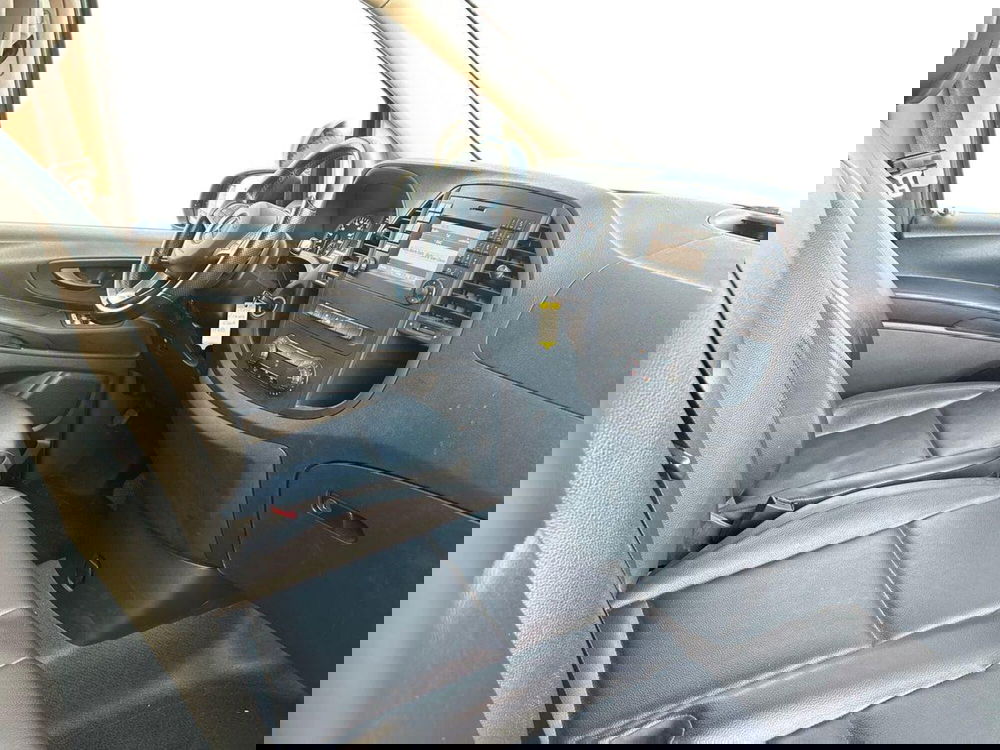 Mercedes-Benz Vito usata a Milano (15)