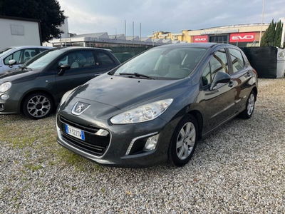 Peugeot 308 1.6 8V e-HDi 112CV Stop&amp;Start robotiz. 5p. Business del 2013 usata a Prato