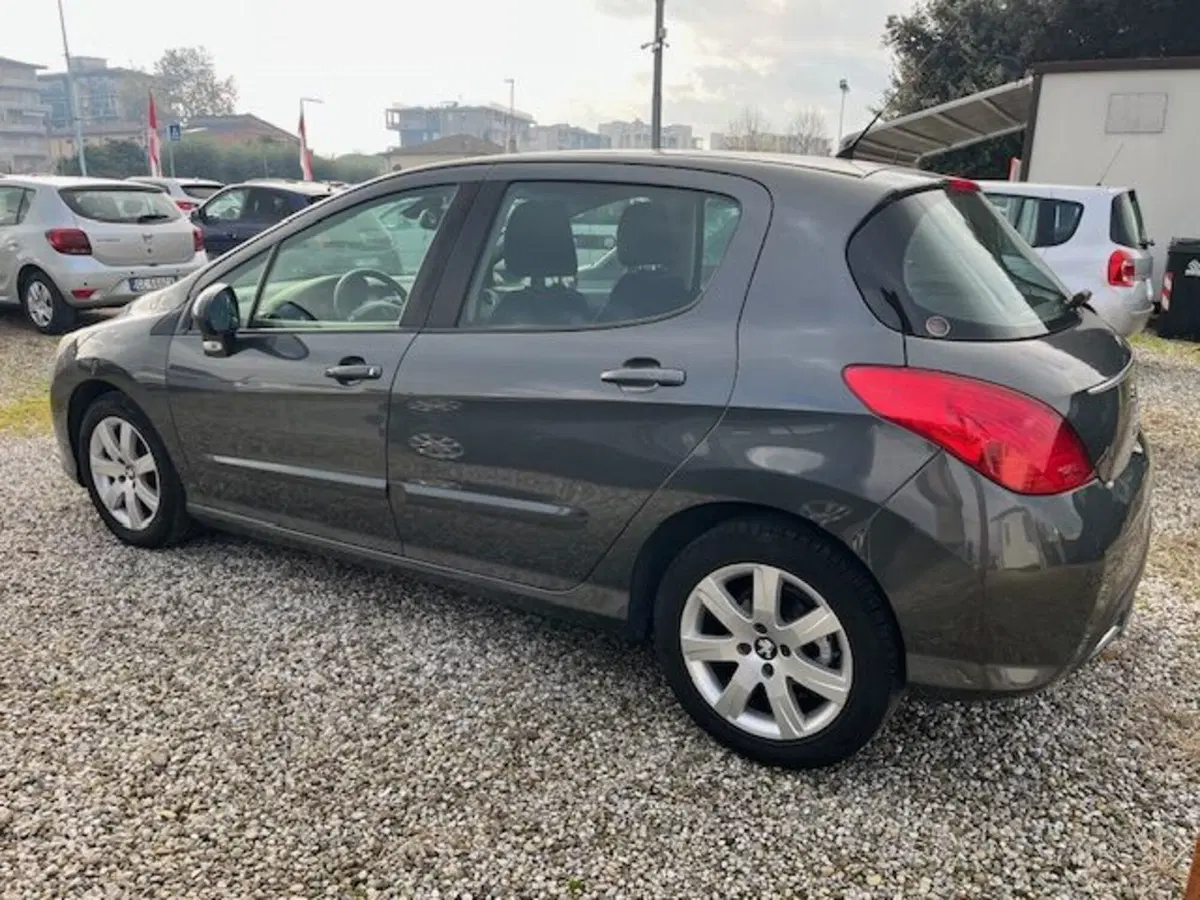 Peugeot 308 usata a Prato (4)