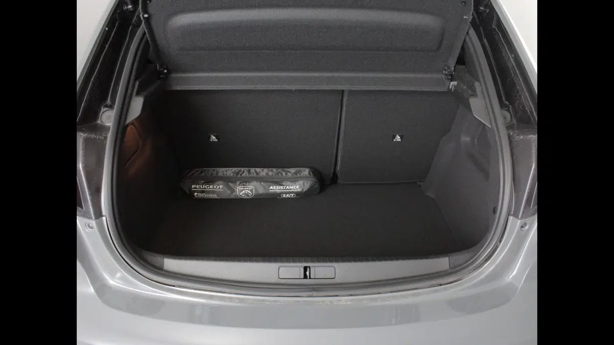 Peugeot 208 usata a Palermo (10)