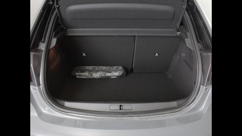 Peugeot 208 usata a Palermo (10)