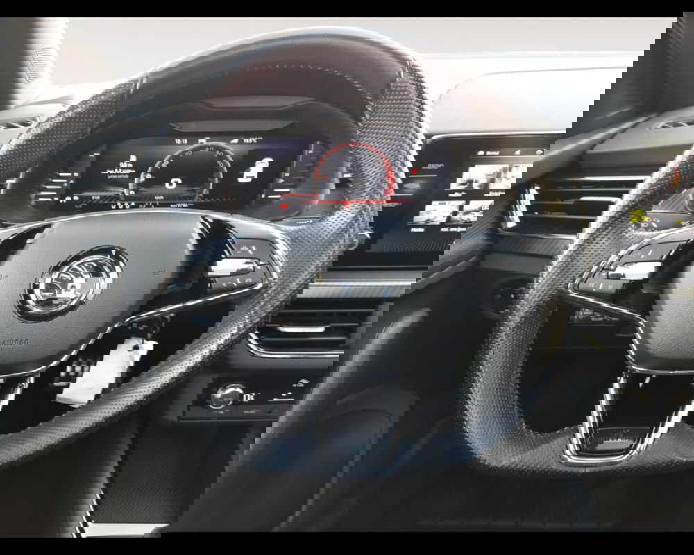 Skoda Kamiq usata a Ravenna (12)