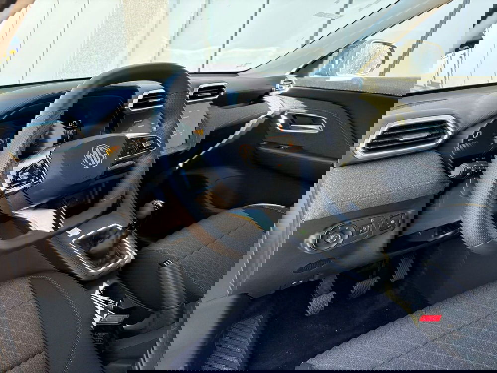 Mg ZS nuova a Monza e Brianza (9)